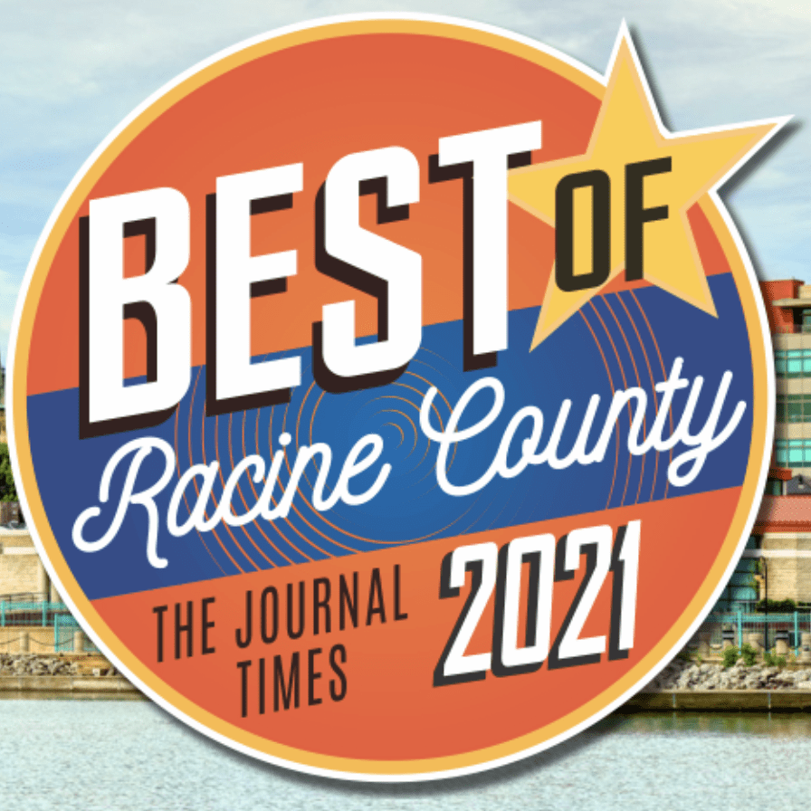 A badge that says best of racine county 2 0 2 1